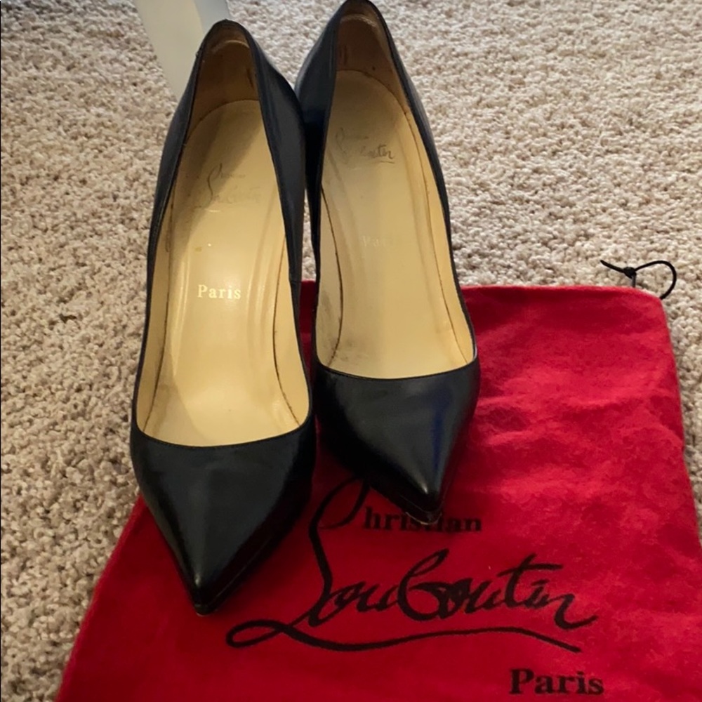 Christian Louboutin black leather pointed heel
